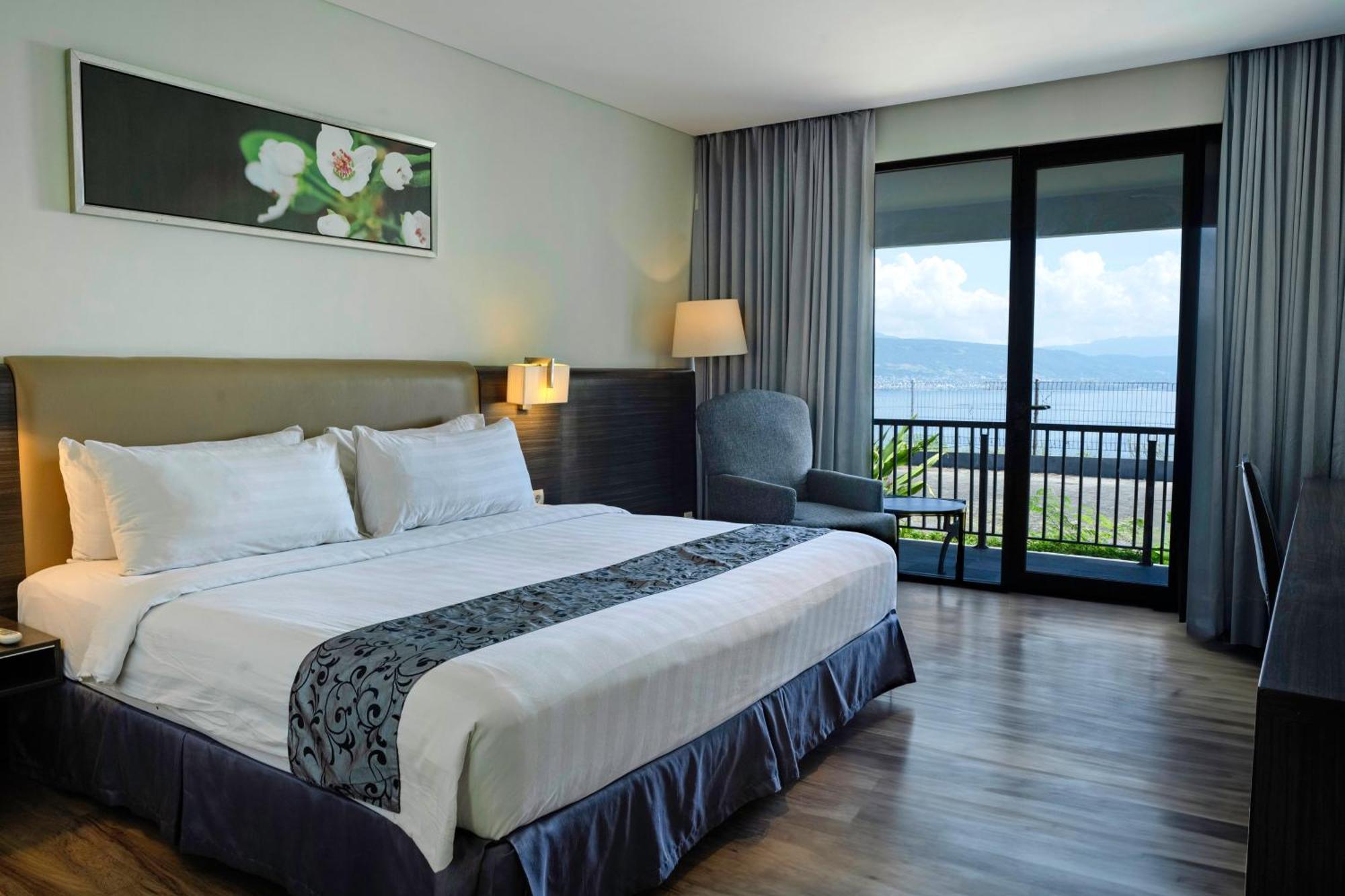 Estrella Hotel & Conference Лувук Екстер'єр фото