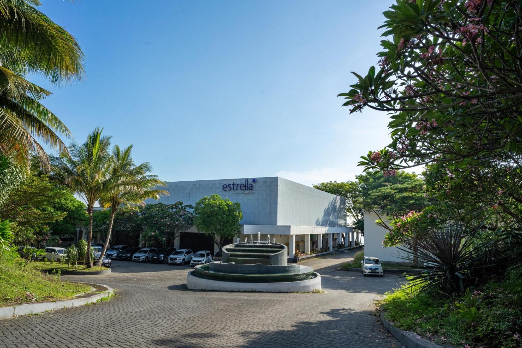 Estrella Hotel & Conference Лувук Екстер'єр фото
